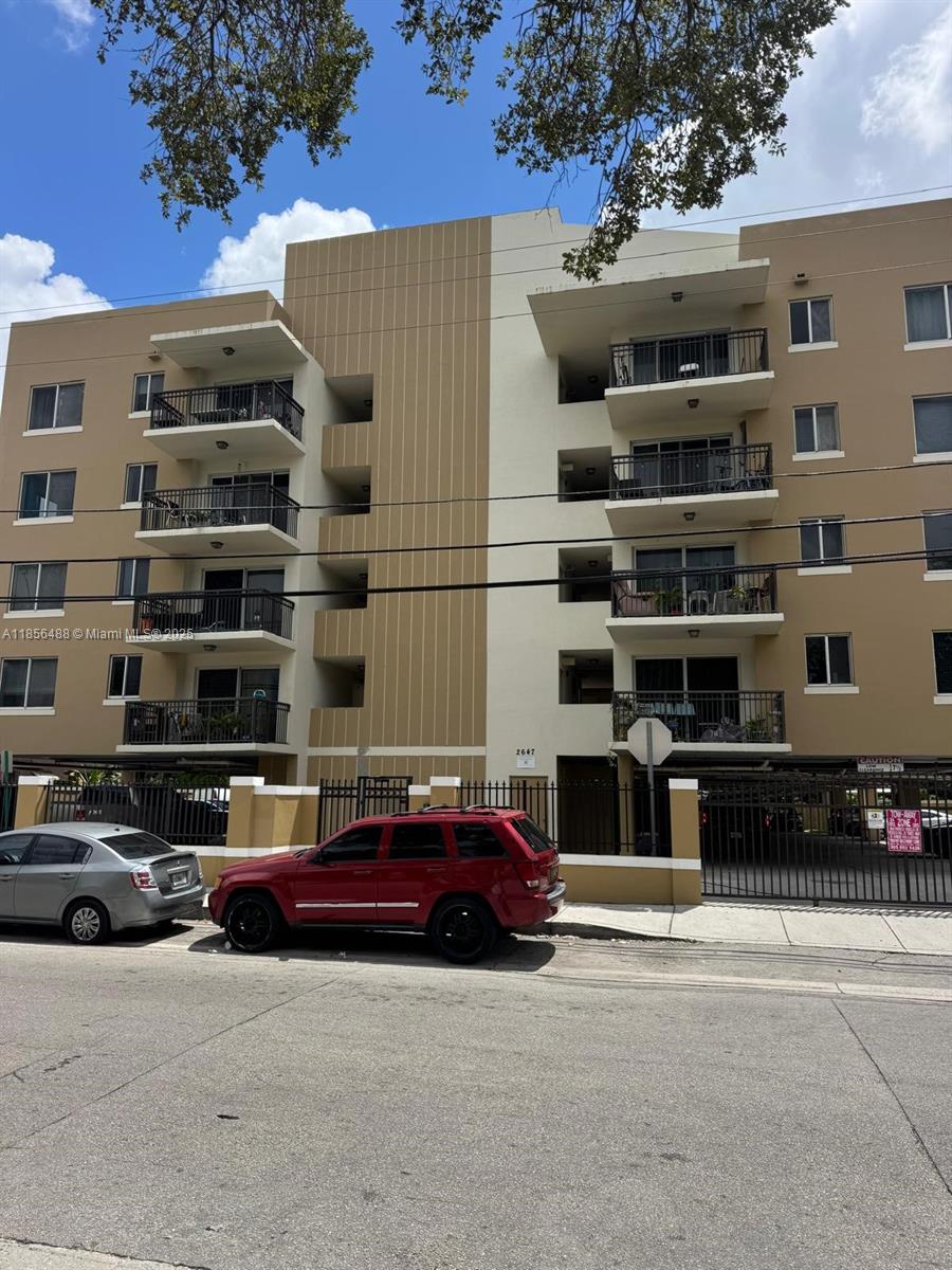 2/2 condo conveniently located in central Miami, close to downtown, 112 expressway and 27 Av. Is fenced and security cameras on each floor. Electric heater, tile floors throughout, kitchen with granite counter top and balcony with impact windows. 2 assigned parking spaces. The association does not allow pets. You must see it!!!
All information is approximate and not warranted or guaranteed.