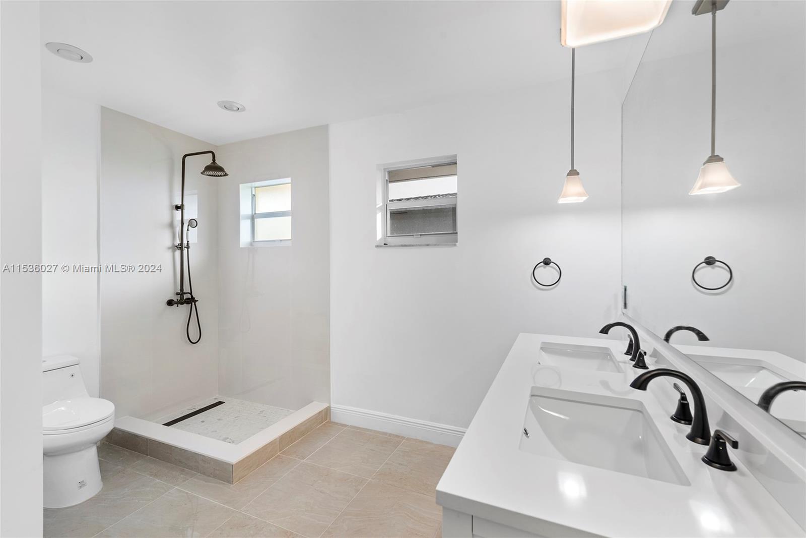 GOLDEN ISLES - Residential