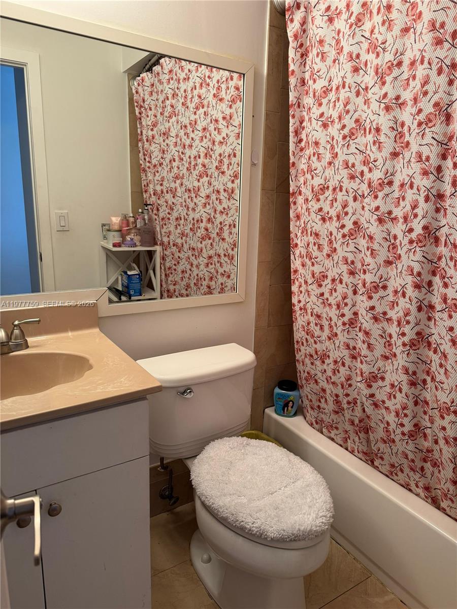 CHANTARELLE AT THE HAMMOC - Residential Lease