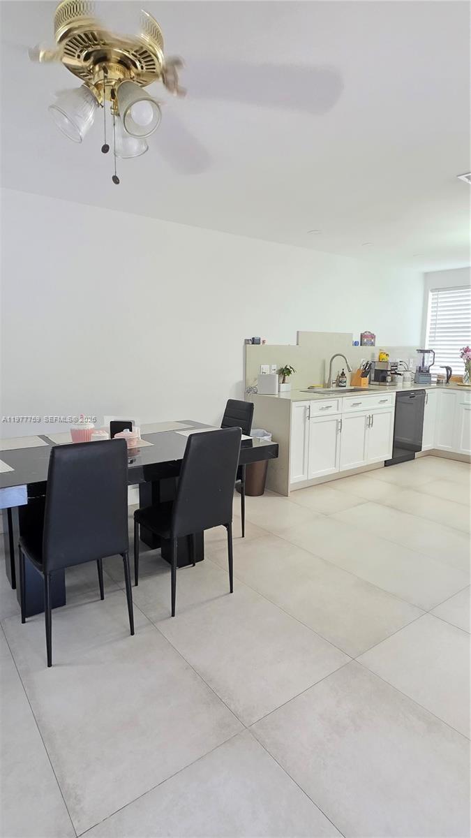 CHANTARELLE AT THE HAMMOC - Residential Lease