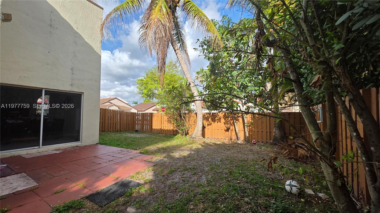 CHANTARELLE AT THE HAMMOC - Residential Lease