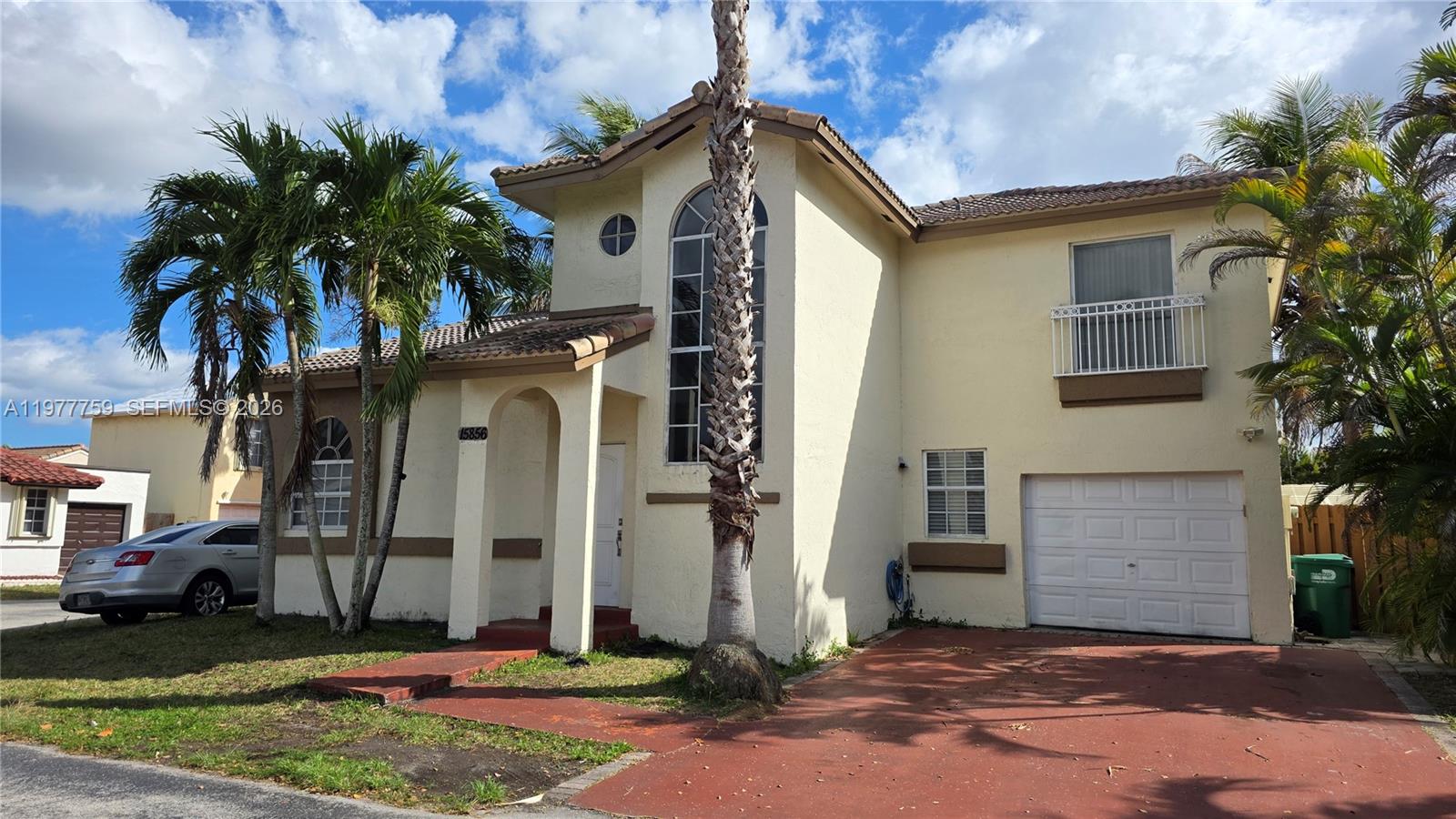 CHANTARELLE AT THE HAMMOC - Residential Lease