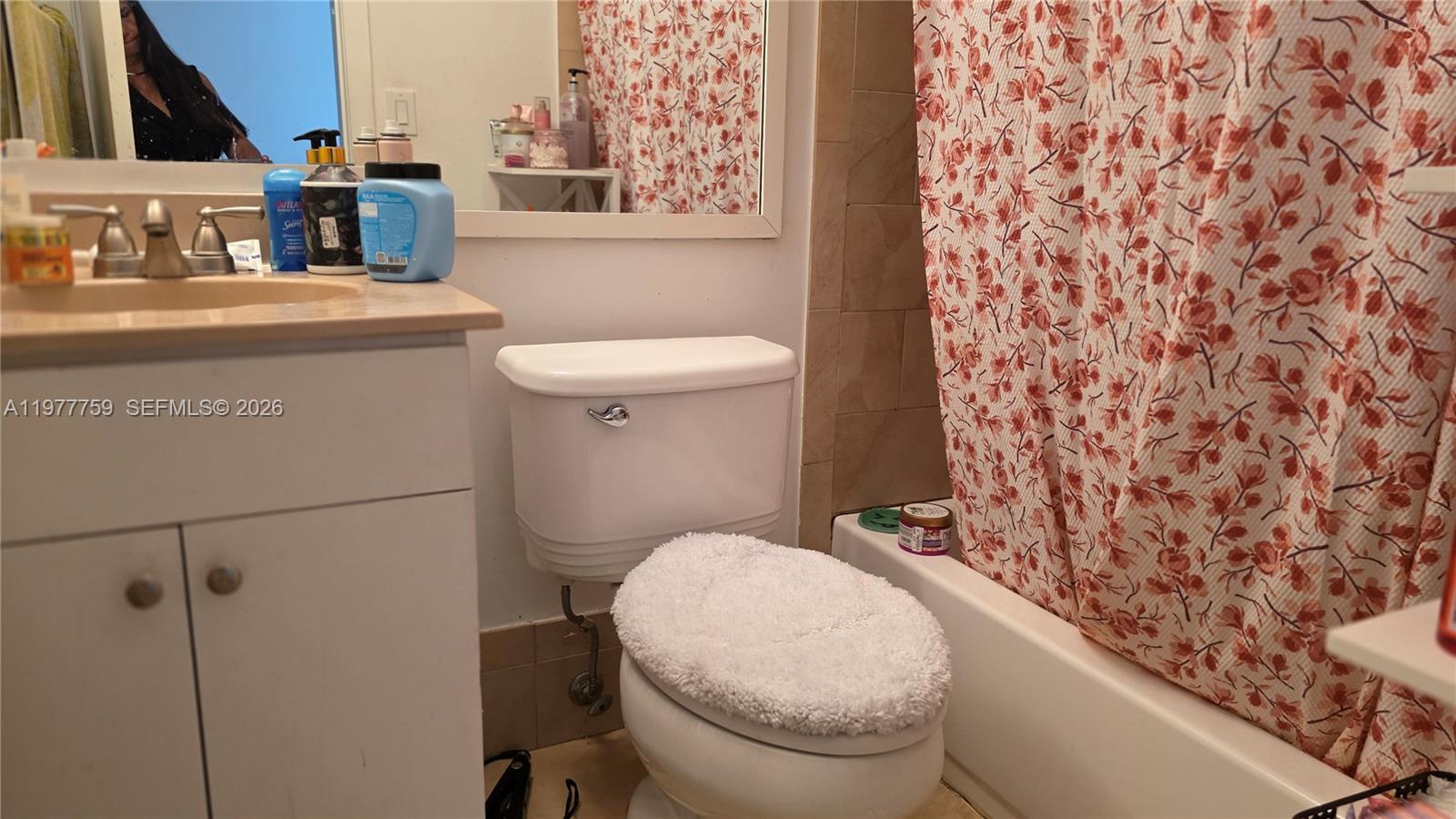 CHANTARELLE AT THE HAMMOC - Residential Lease