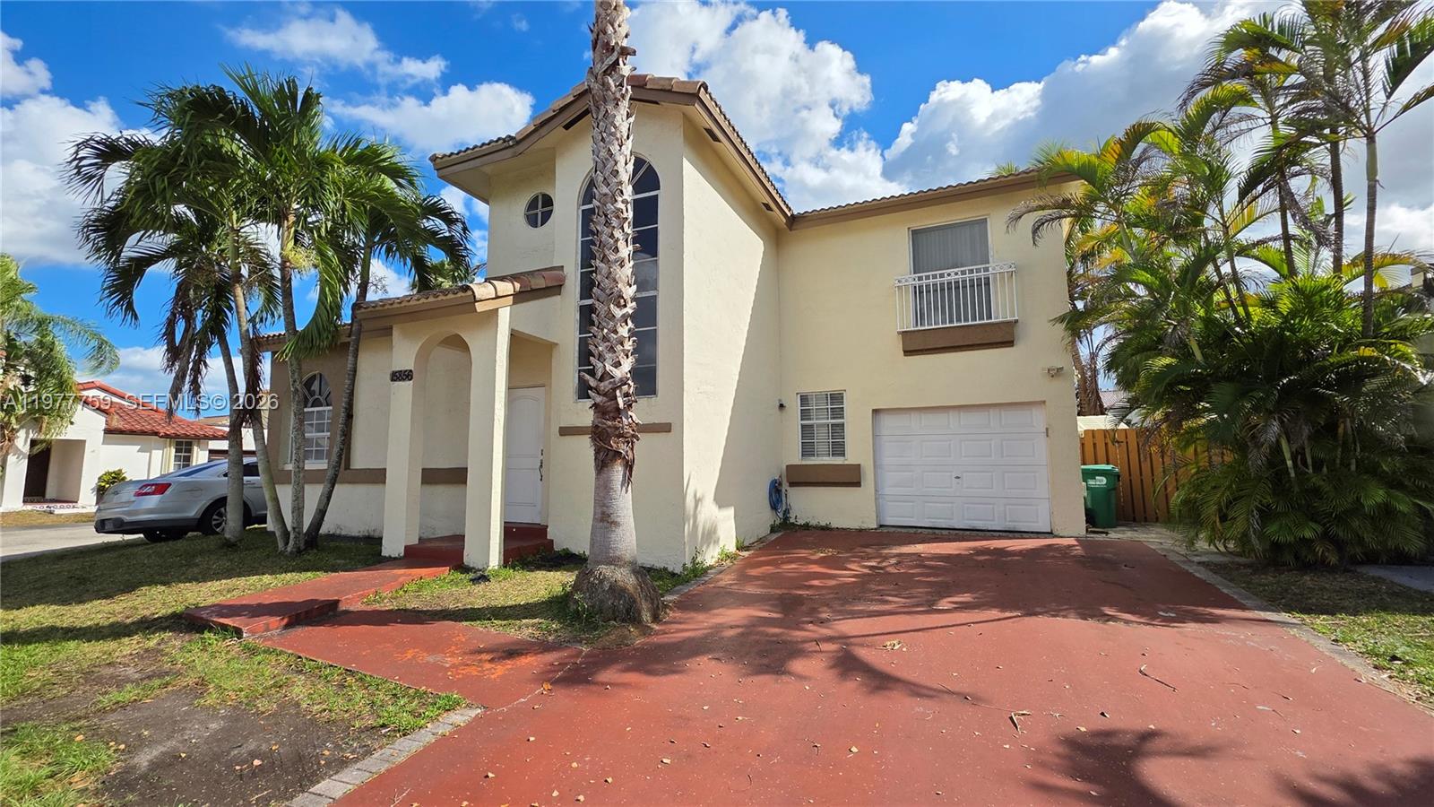 CHANTARELLE AT THE HAMMOC - Residential Lease