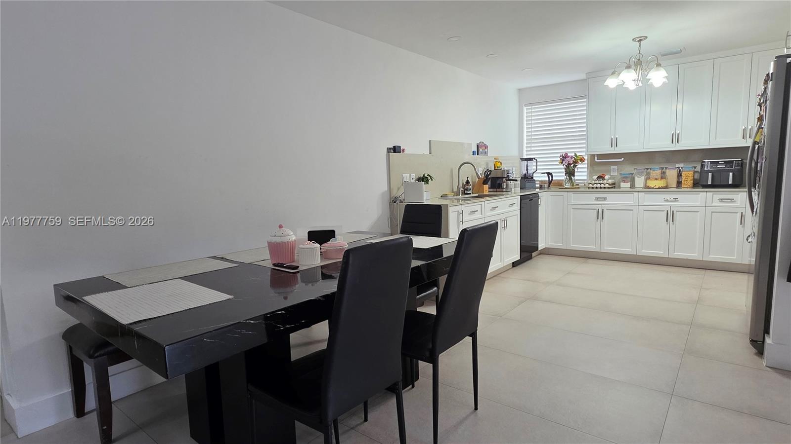 CHANTARELLE AT THE HAMMOC - Residential Lease