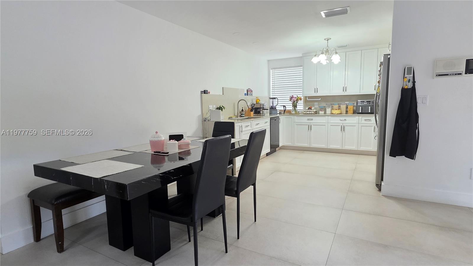 CHANTARELLE AT THE HAMMOC - Residential Lease