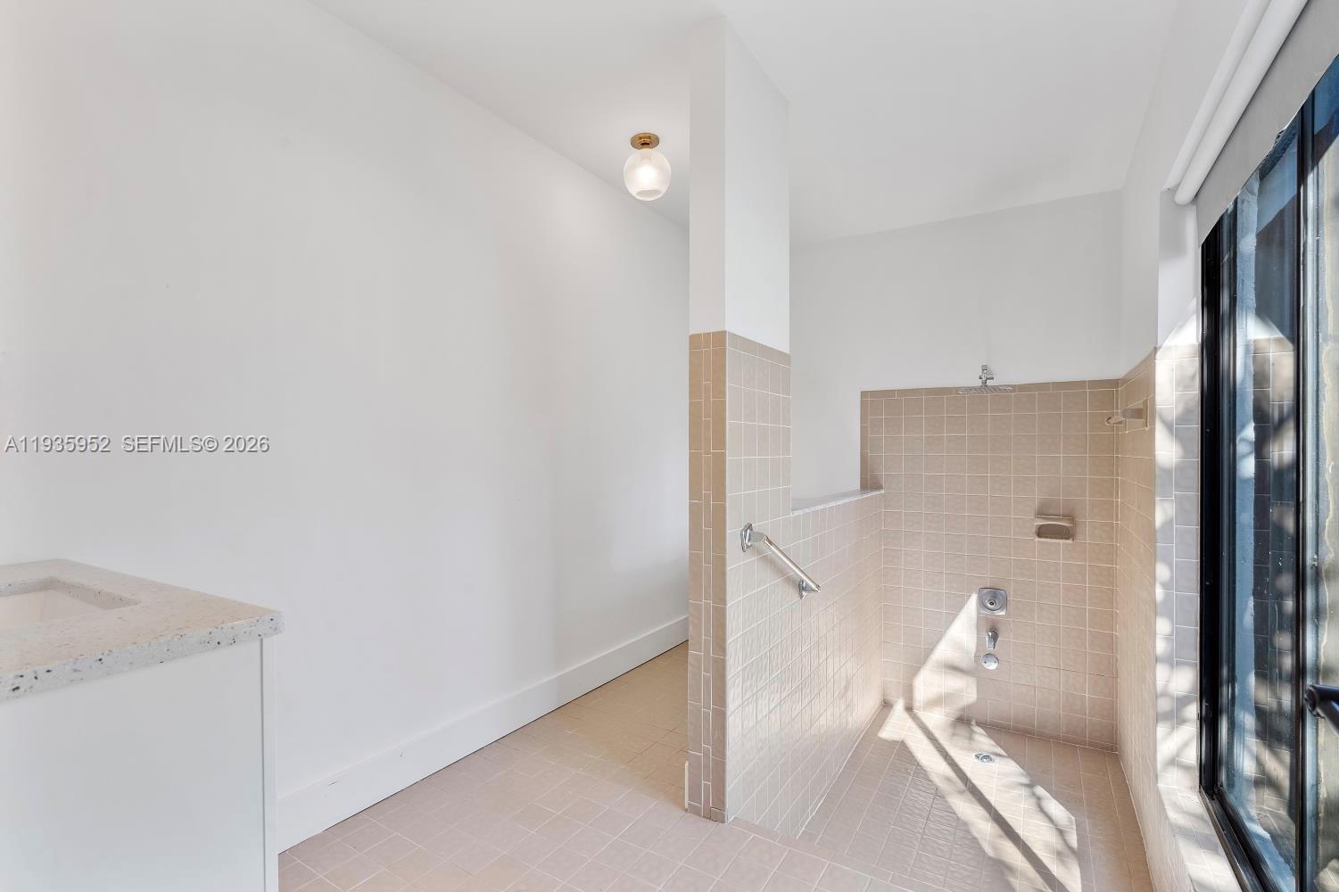 BOULEVARD EAST - Residential