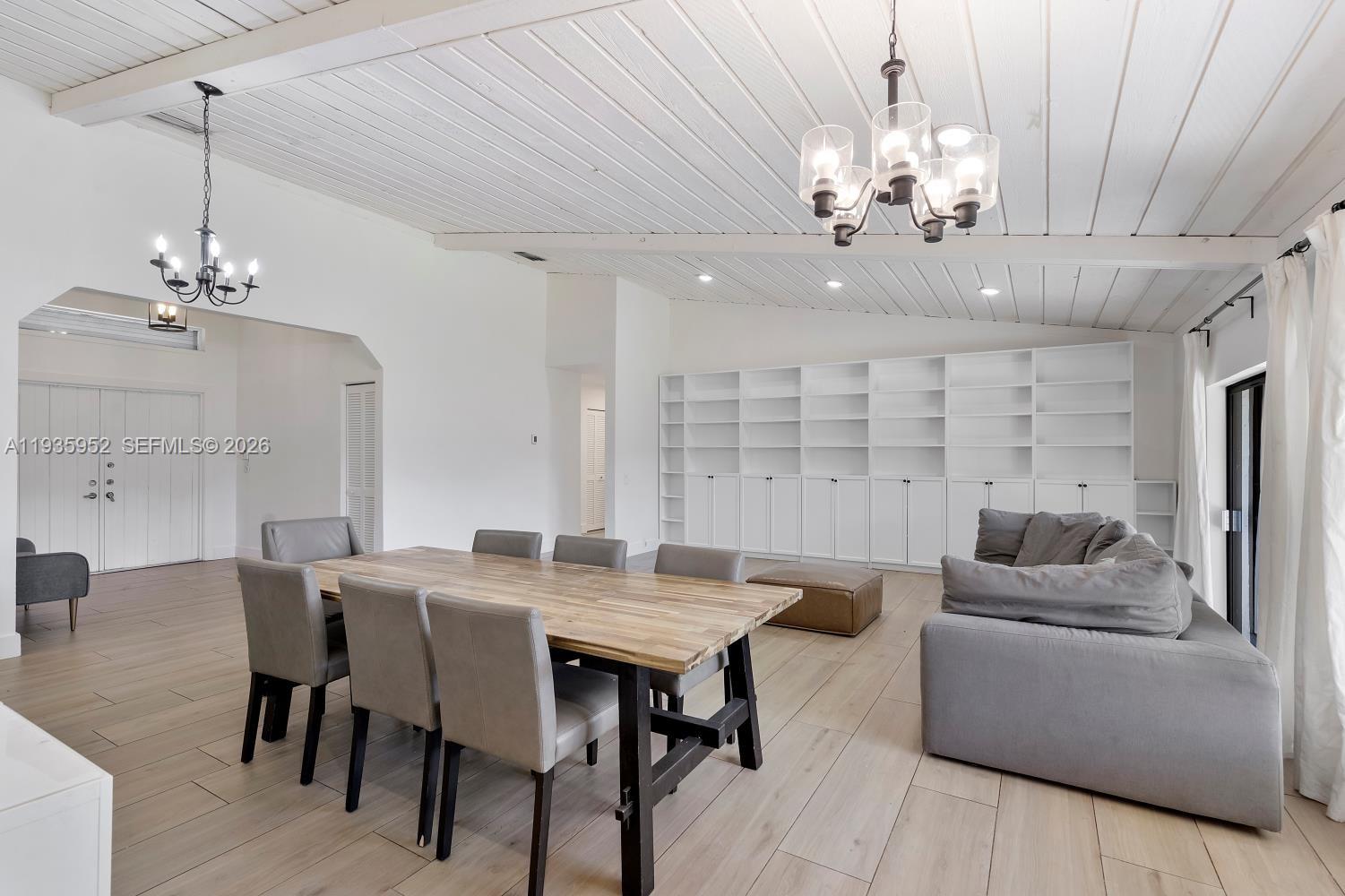 BOULEVARD EAST - Residential