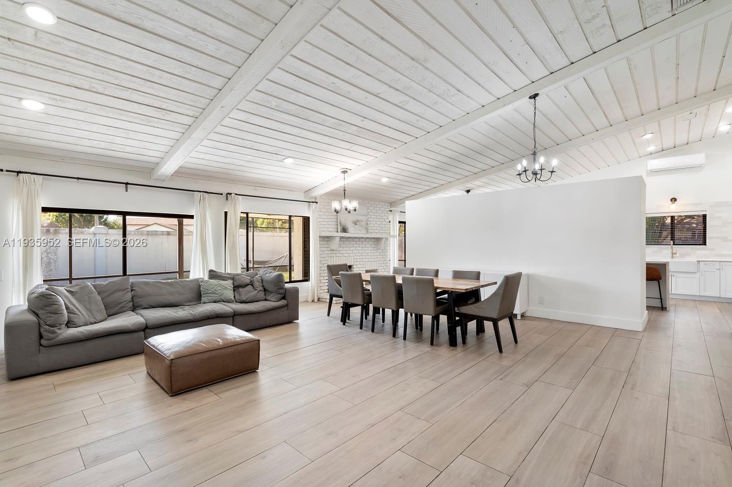 BOULEVARD EAST - Residential