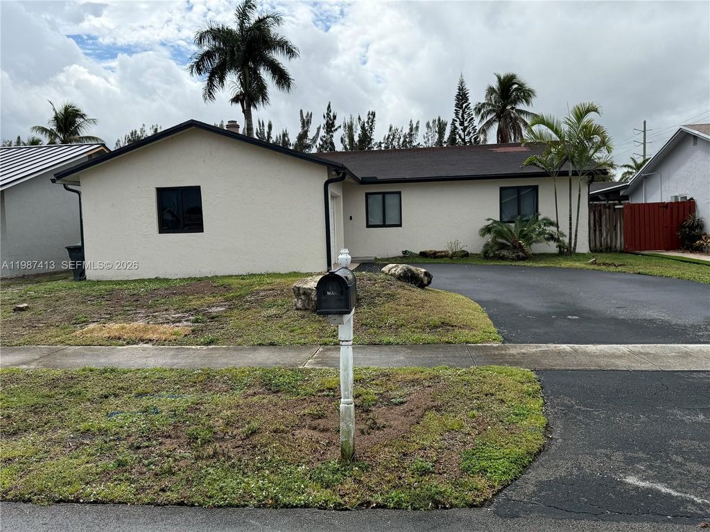 Photo of 11100 NW 21st St, Sunrise, FL 33322 (MLS # A11987413)