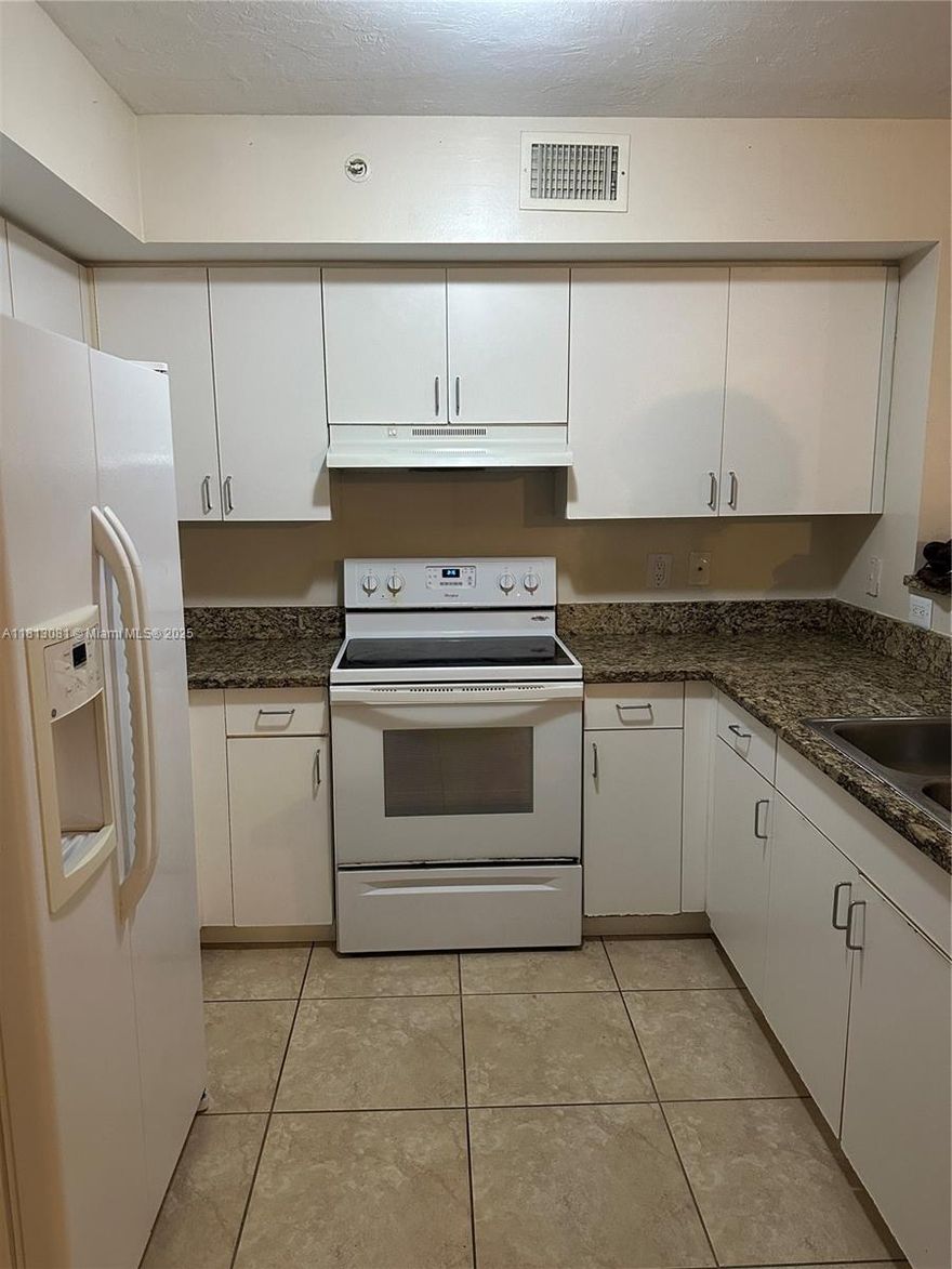 pls read broker remarks!!!

Beautiful!! Corner Unit 2/2 first floor condo. Gated Community in Coconut Creek. Granite countertops, new Air Conditioner, full size washer/dryer. Great amenities-pool, exercise room, hot tub spa, tennis, indoor racquet ball, business office, play area, walking trail. Monthly maintenance includes water, cable, insurance. A-rated schools, shopping & restaurants nearby. Also located 2 minutes to Sawgrass Expressway and Turnpike, 10 min to I95.