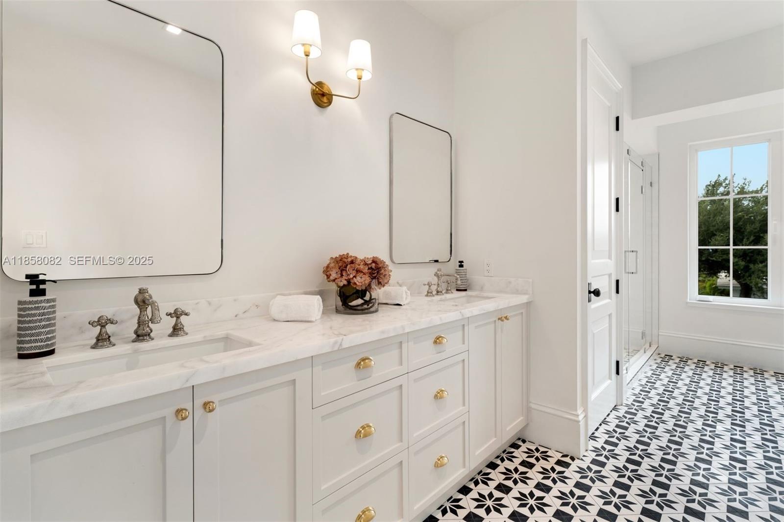 CORAL BAY SEC B - Residential