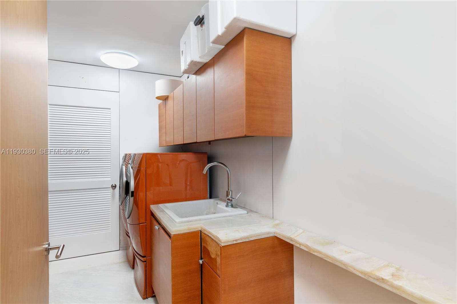 SANTA MARIA CONDO - Residential