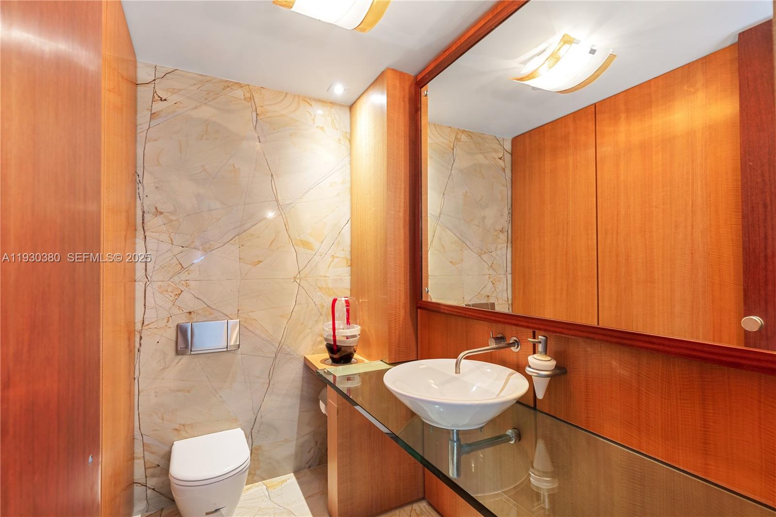 SANTA MARIA CONDO - Residential