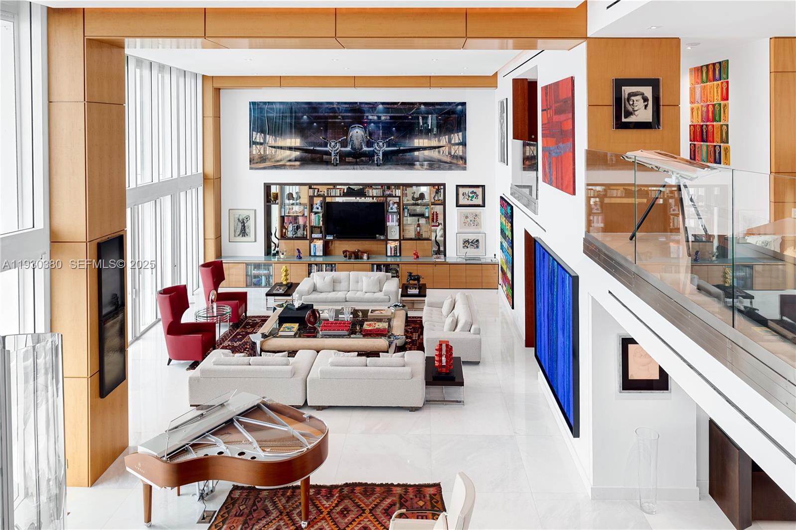 SANTA MARIA CONDO - Residential