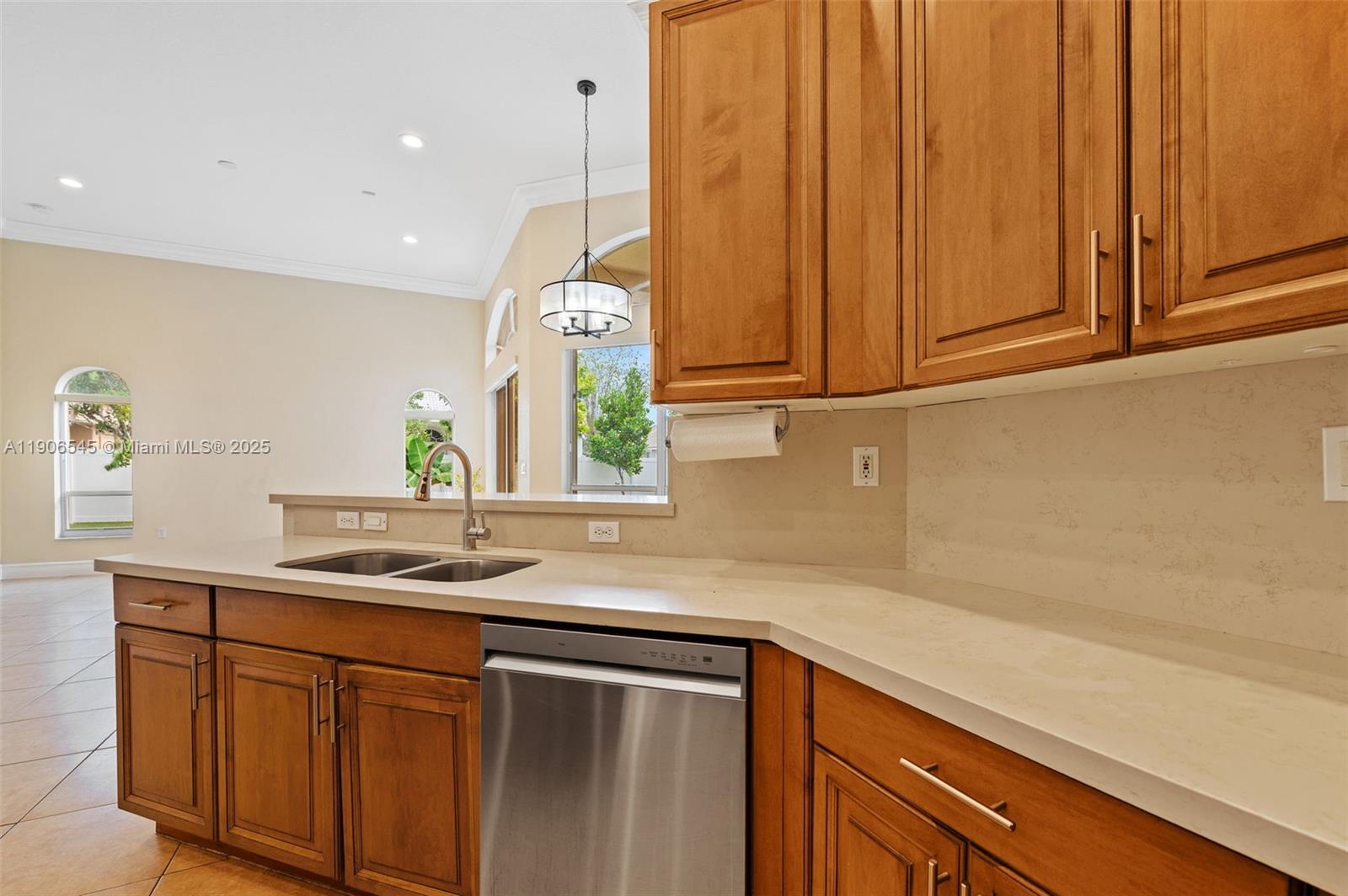 PEMBROKE FALLS-PHASE 4A - Residential Lease