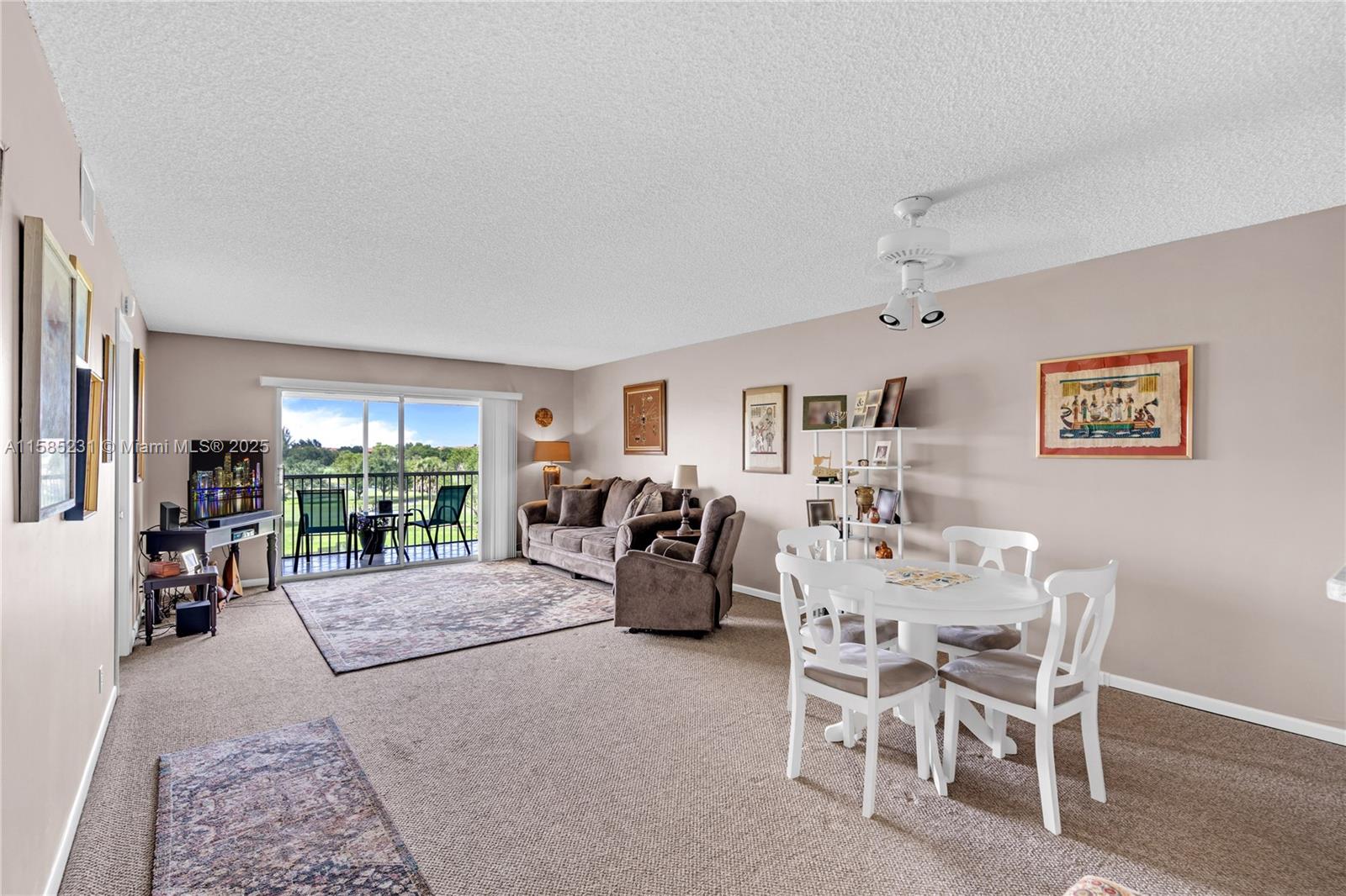 CAMBRIDGE ATCENTURYVILLAGE - Residential