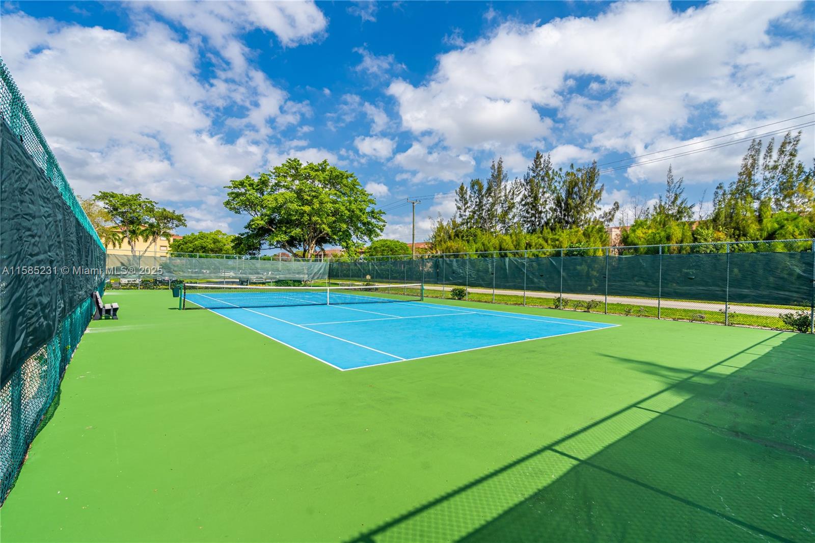 CAMBRIDGE ATCENTURYVILLAGE - Residential