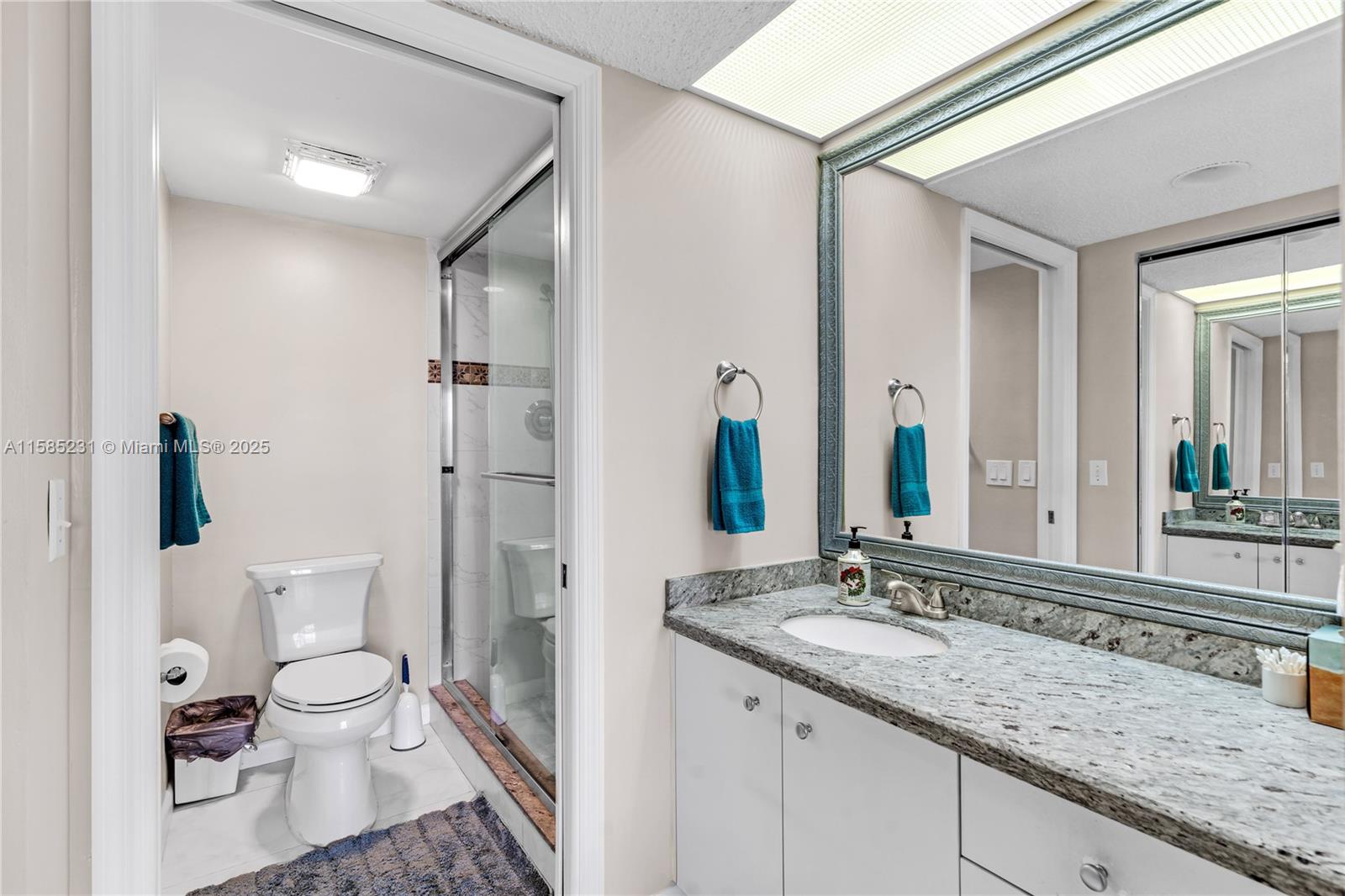 CAMBRIDGE ATCENTURYVILLAGE - Residential