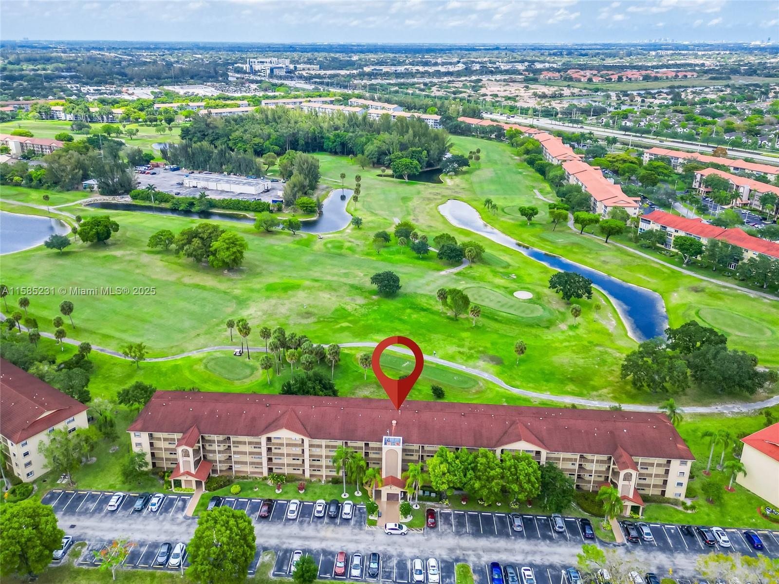 CAMBRIDGE ATCENTURYVILLAGE - Residential
