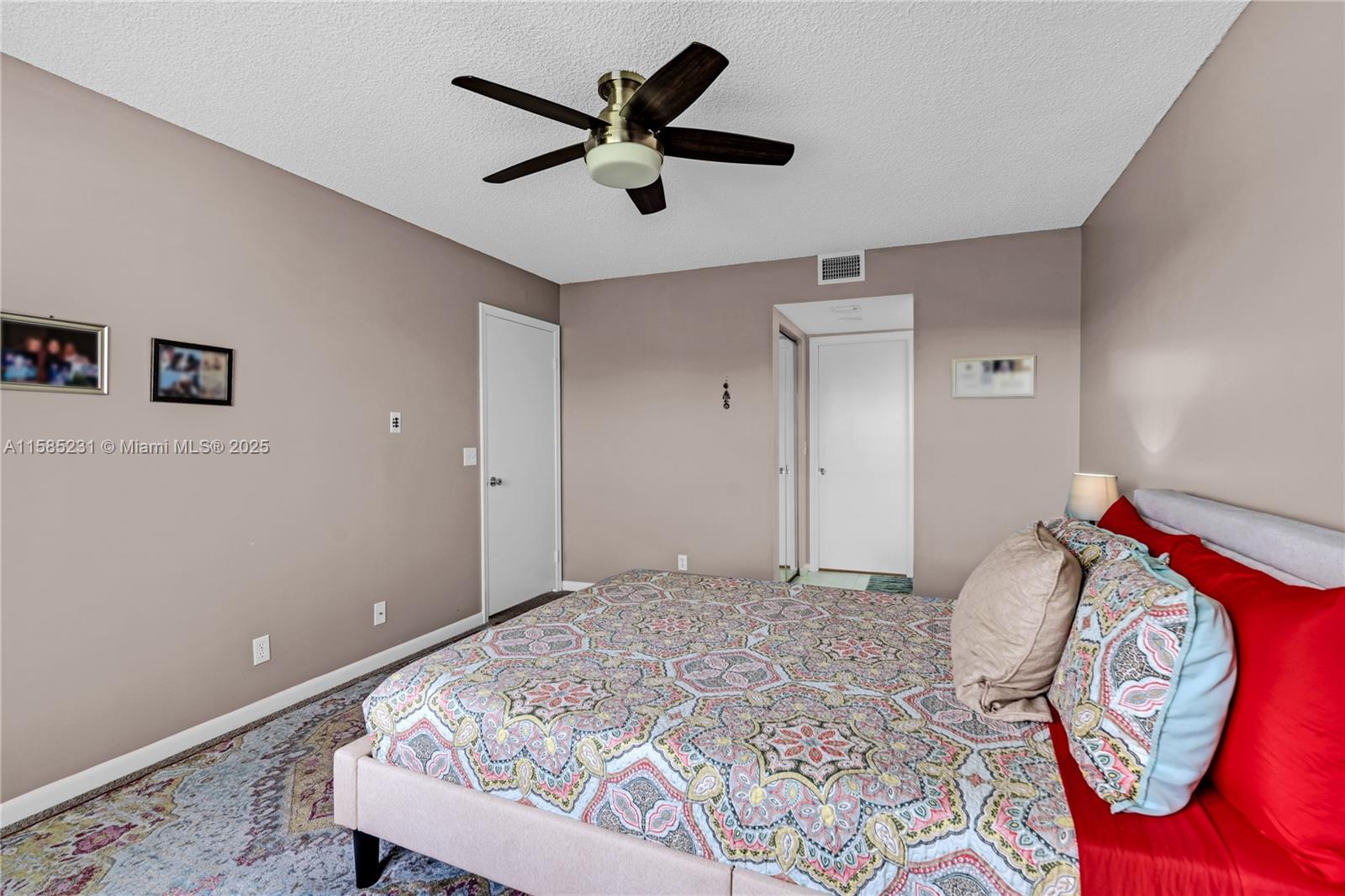 CAMBRIDGE ATCENTURYVILLAGE - Residential