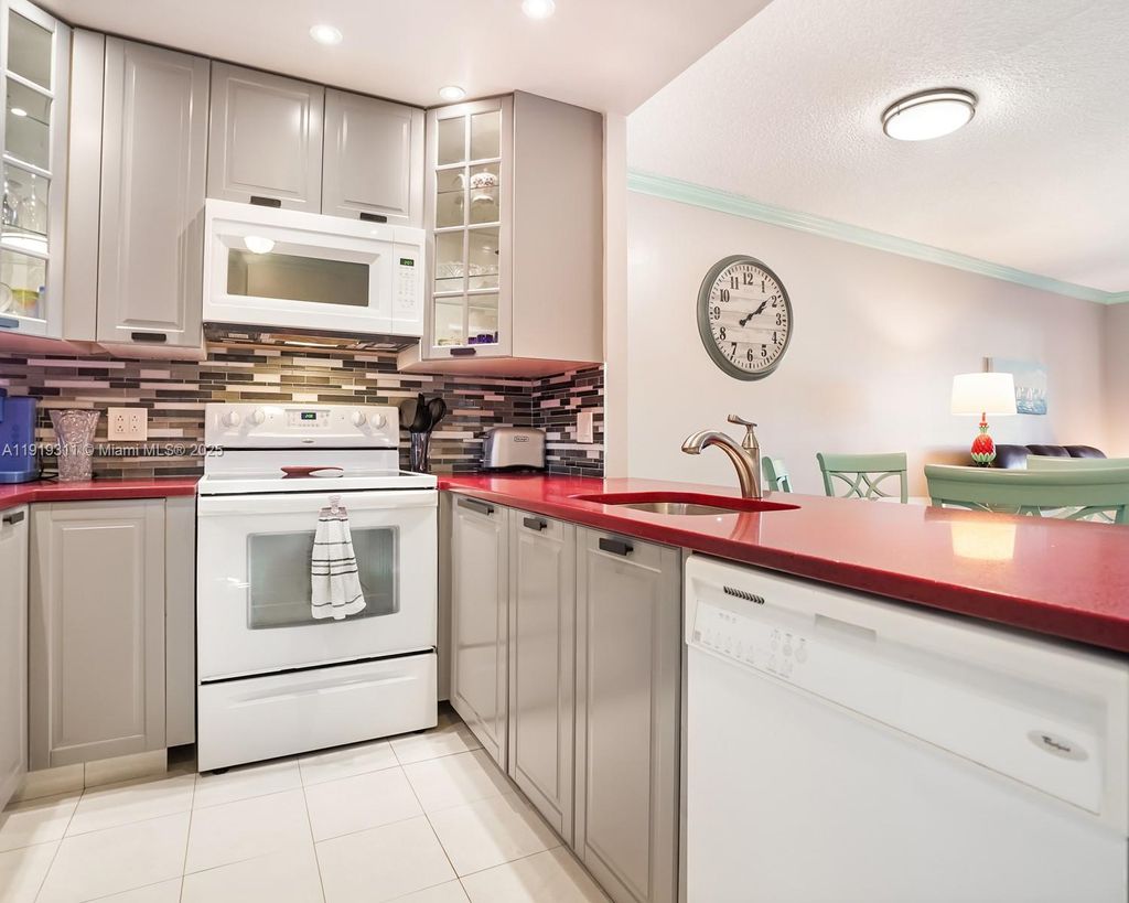 Photo of 4705 NW 35th St #616, Lauderdale Lakes, FL 33319 (MLS # A11919311)