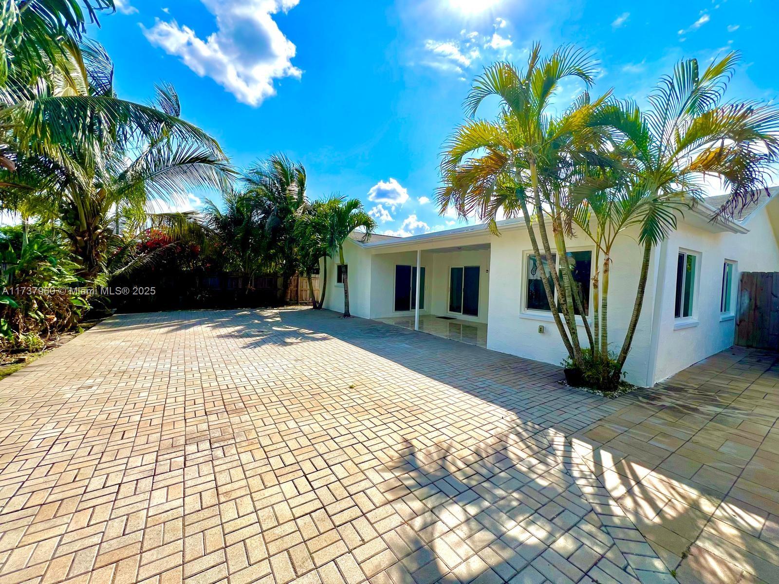 SANDALFOOT COVE SEC 7 AND - Residential Lease