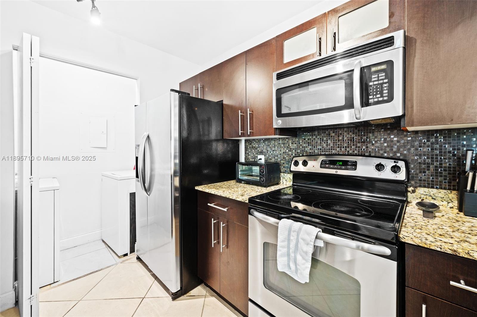 THE YACHT CLUB AT AVENTUR - Residential