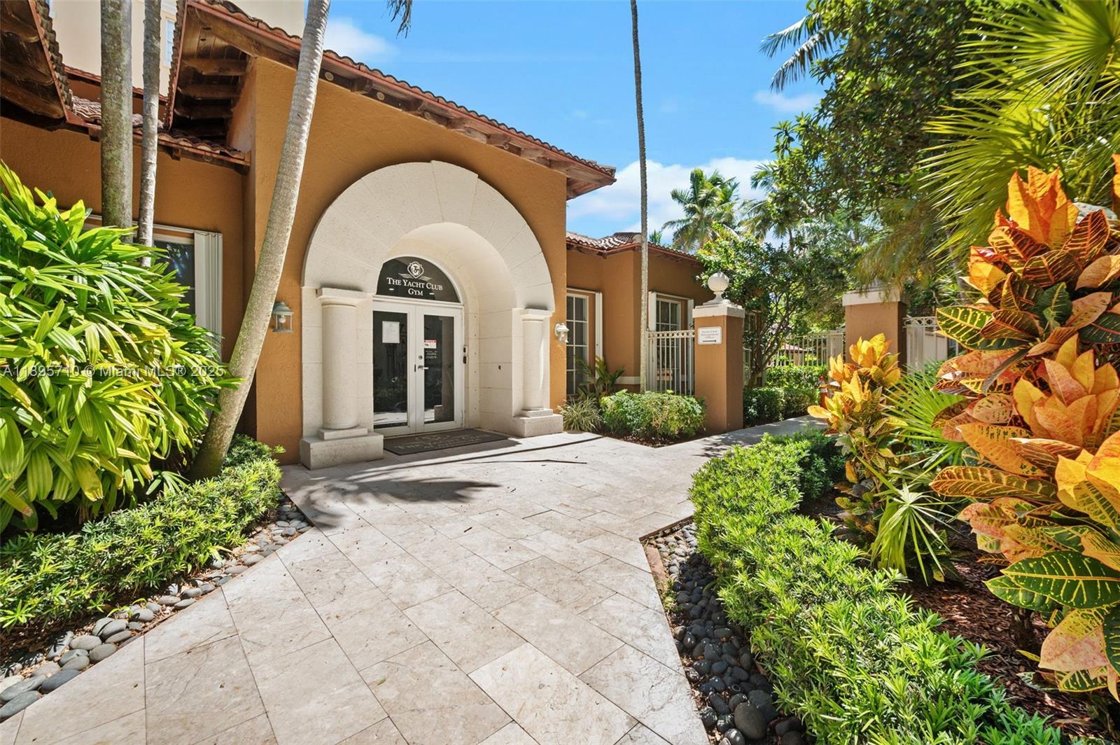 THE YACHT CLUB AT AVENTUR - Residential