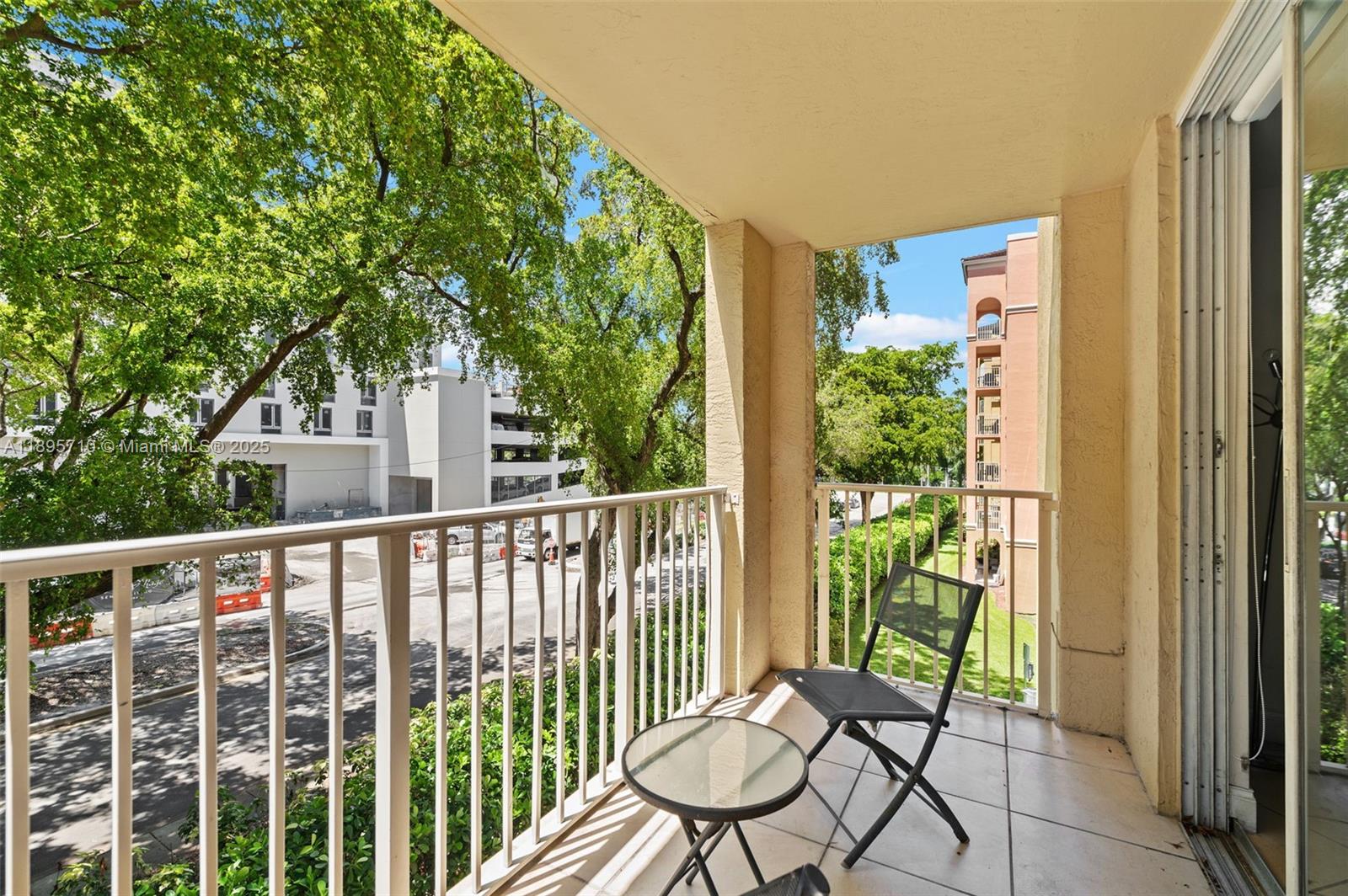 THE YACHT CLUB AT AVENTUR - Residential