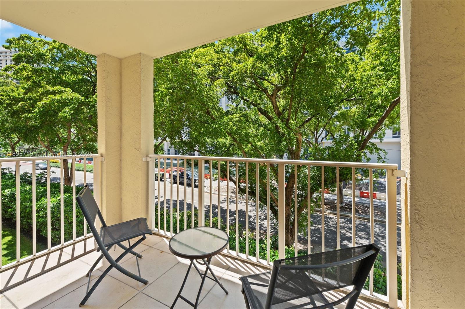 THE YACHT CLUB AT AVENTUR - Residential