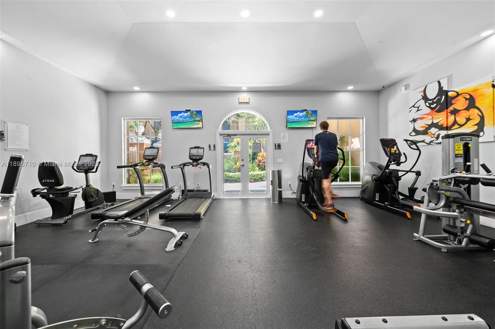 THE YACHT CLUB AT AVENTUR - Residential