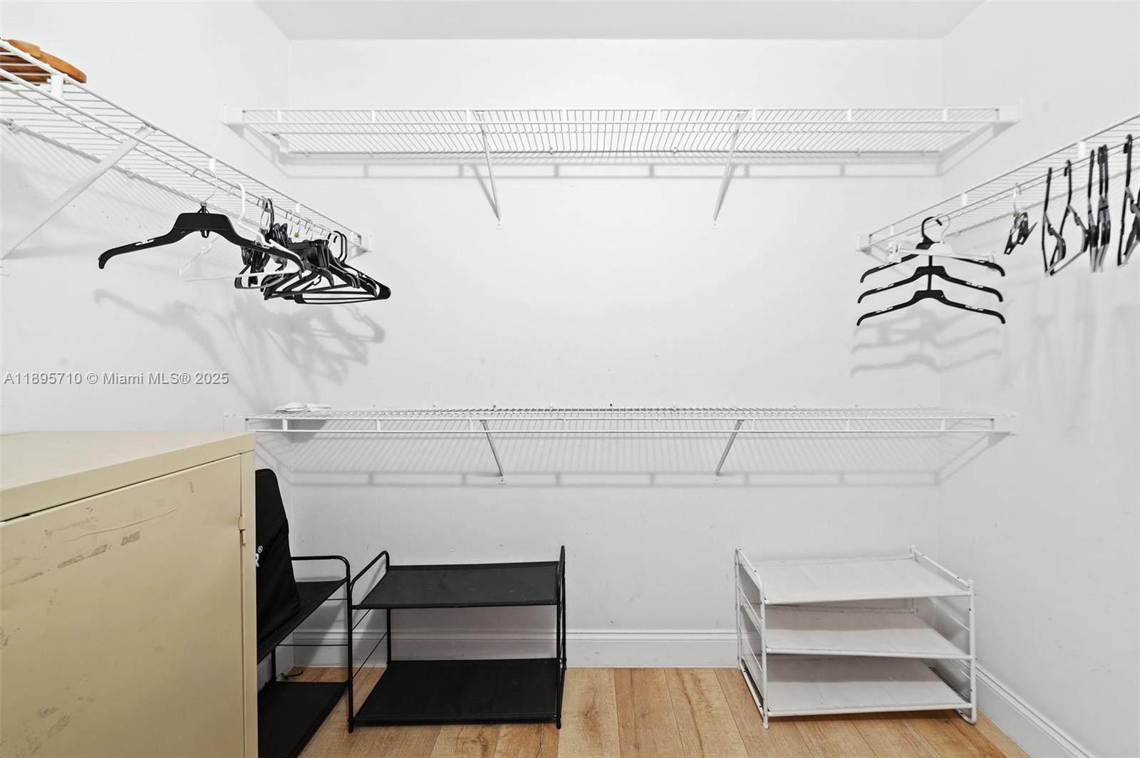 THE YACHT CLUB AT AVENTUR - Residential