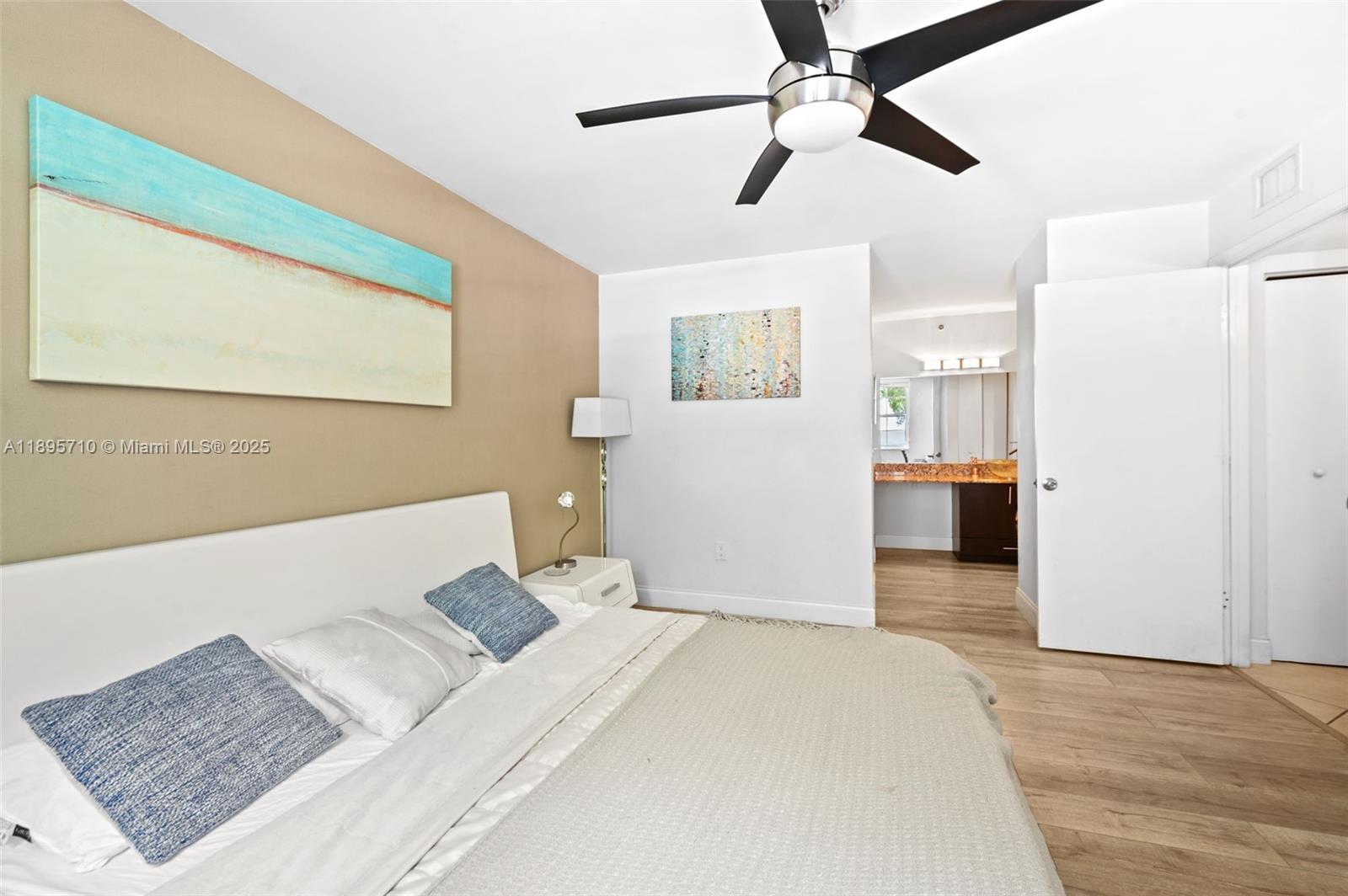 THE YACHT CLUB AT AVENTUR - Residential