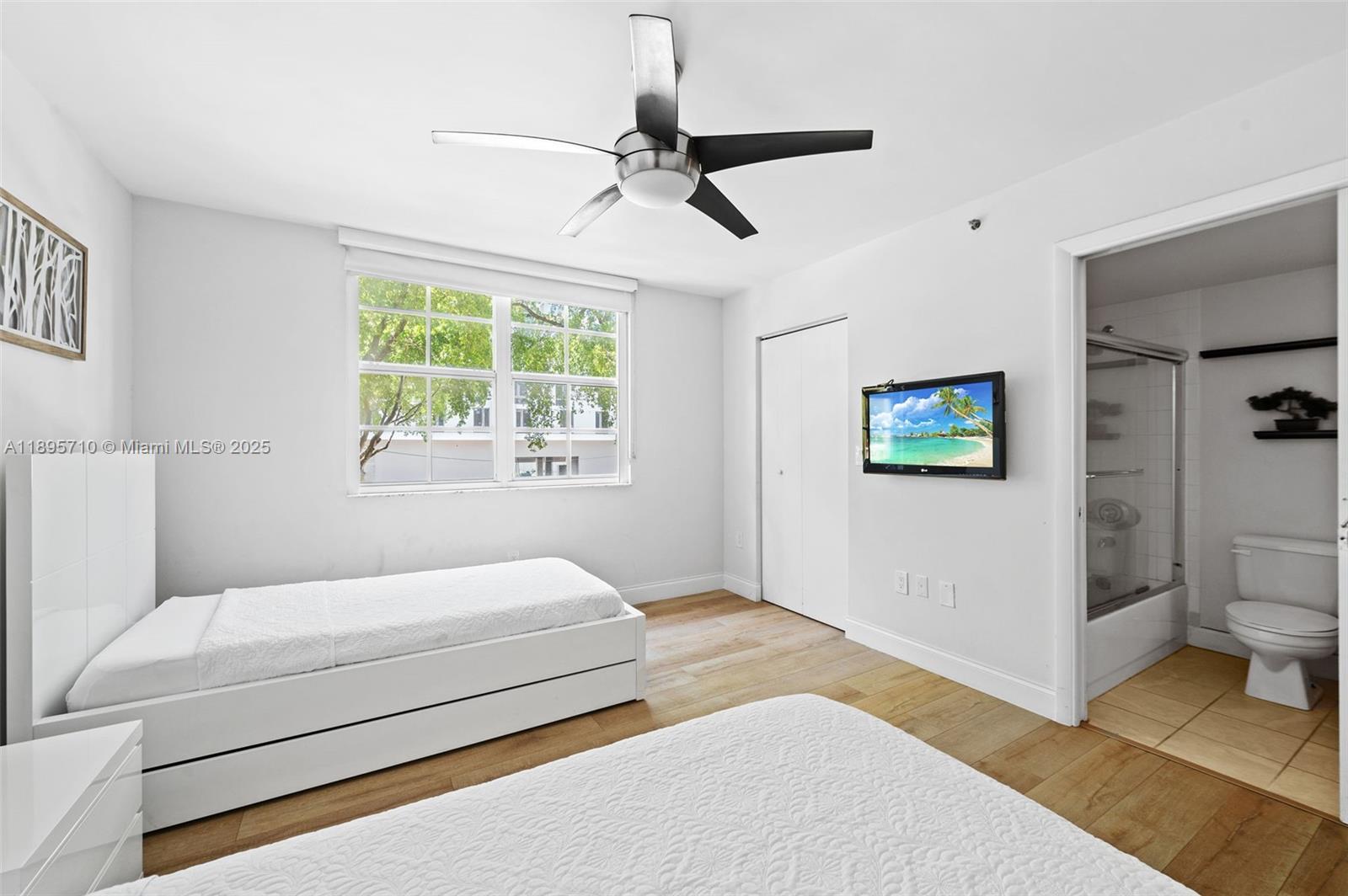 THE YACHT CLUB AT AVENTUR - Residential