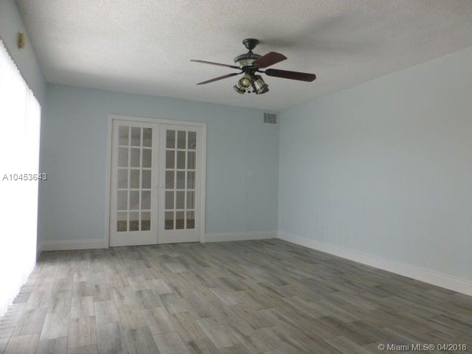 C H E ACRES - Residential