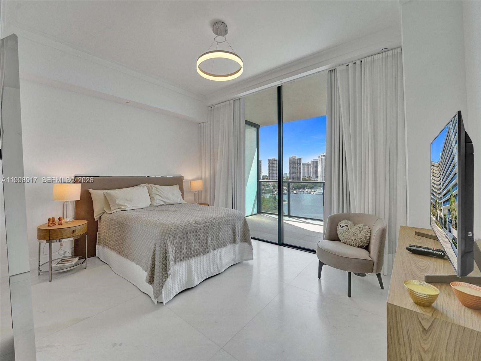 PRIVE CONDO - Residential