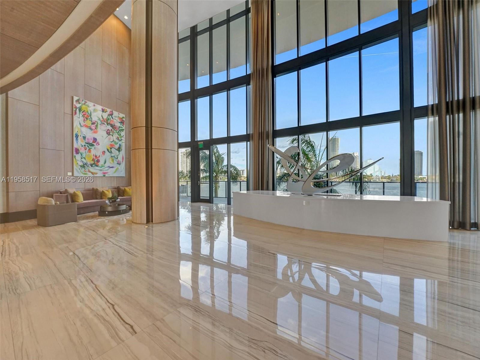 PRIVE CONDO - Residential