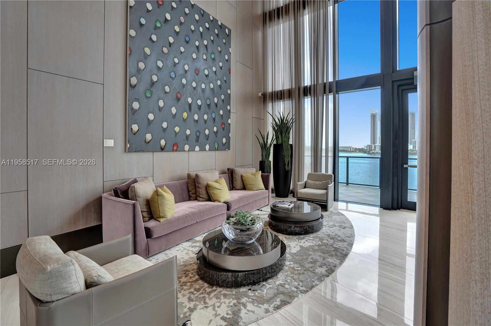 PRIVE CONDO - Residential