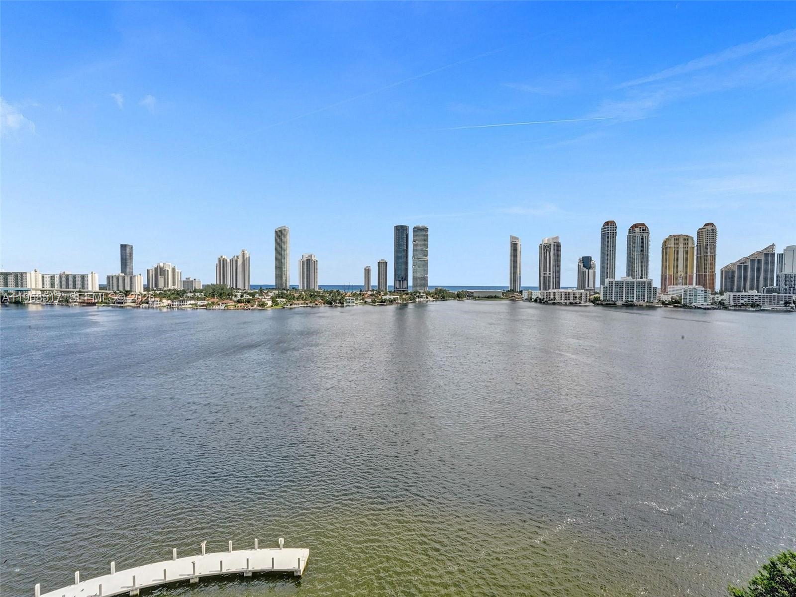 PRIVE CONDO - Residential