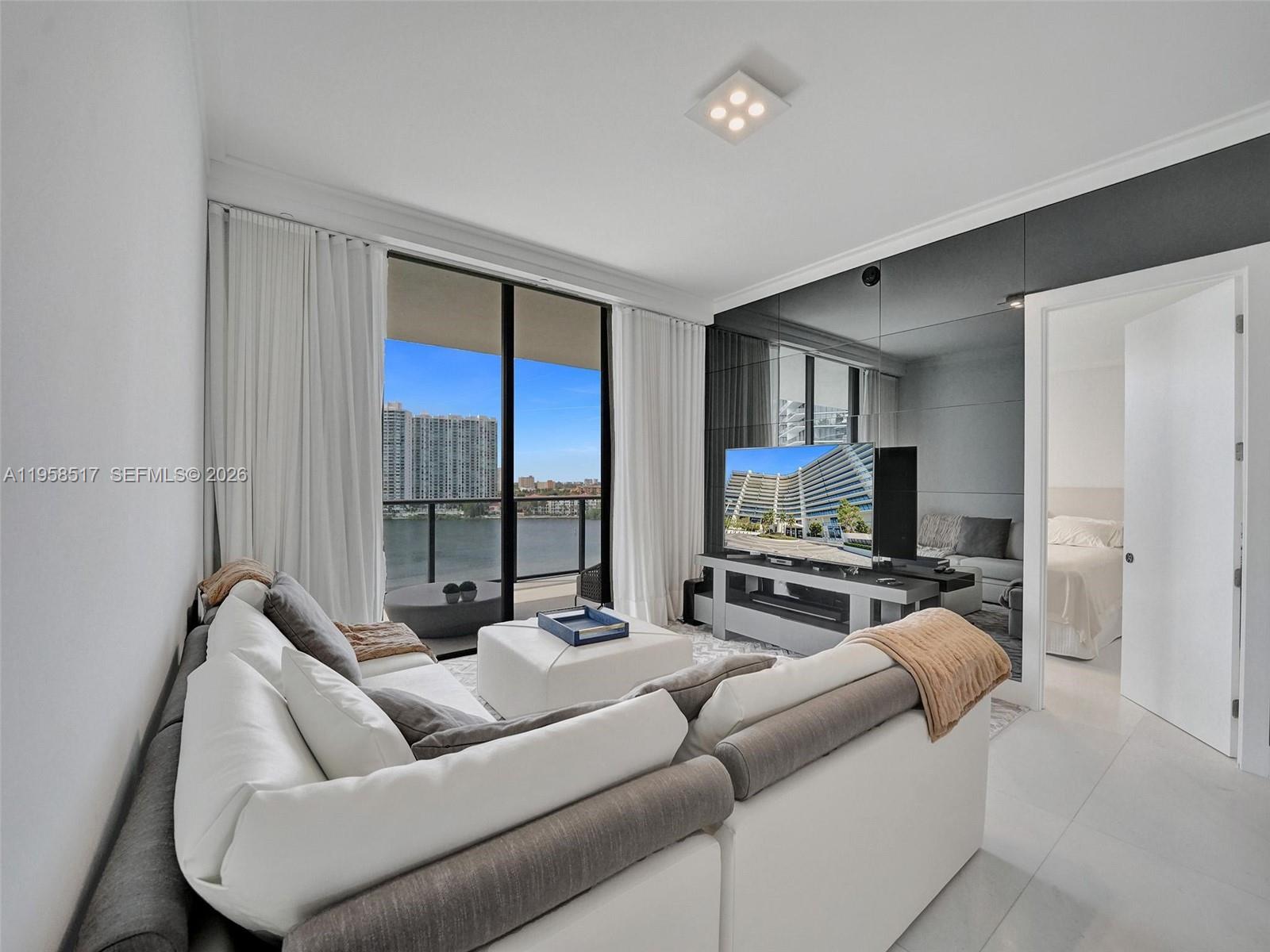 PRIVE CONDO - Residential