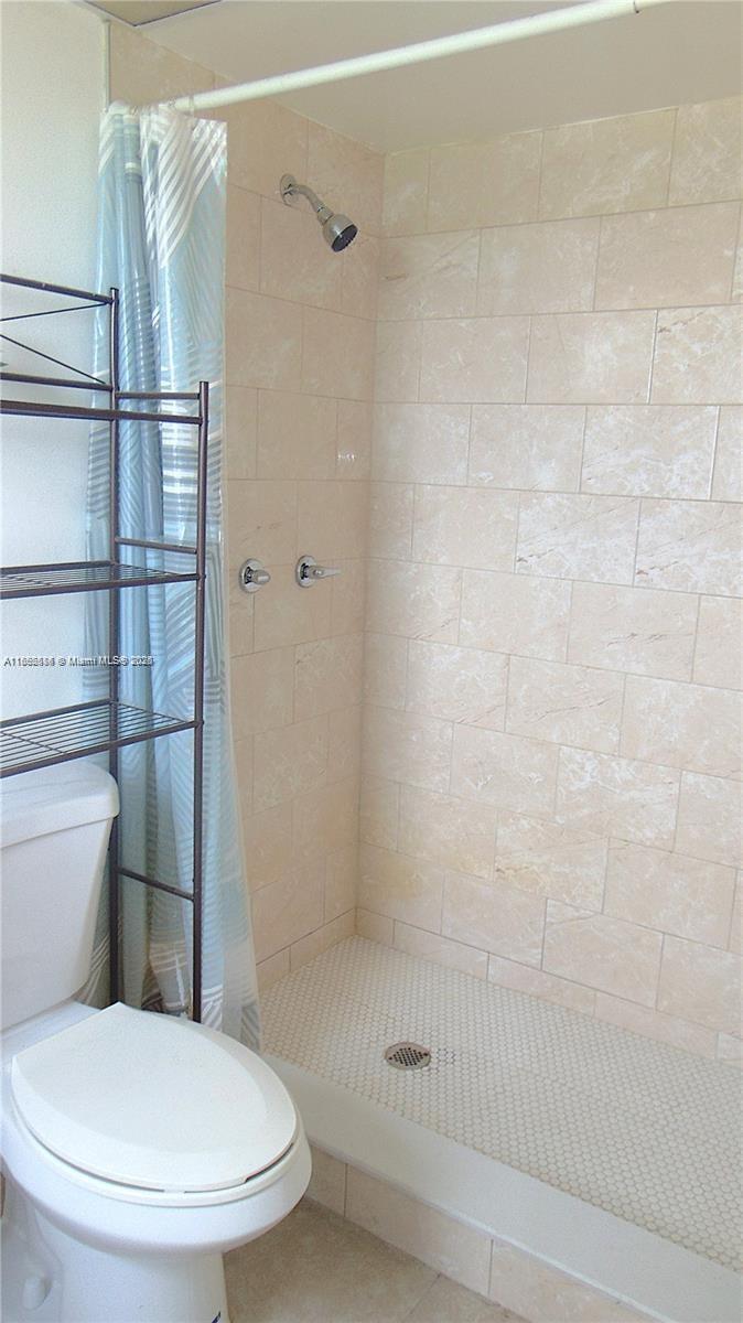 COURTYARDS OF BROWARD CON - Residential Lease