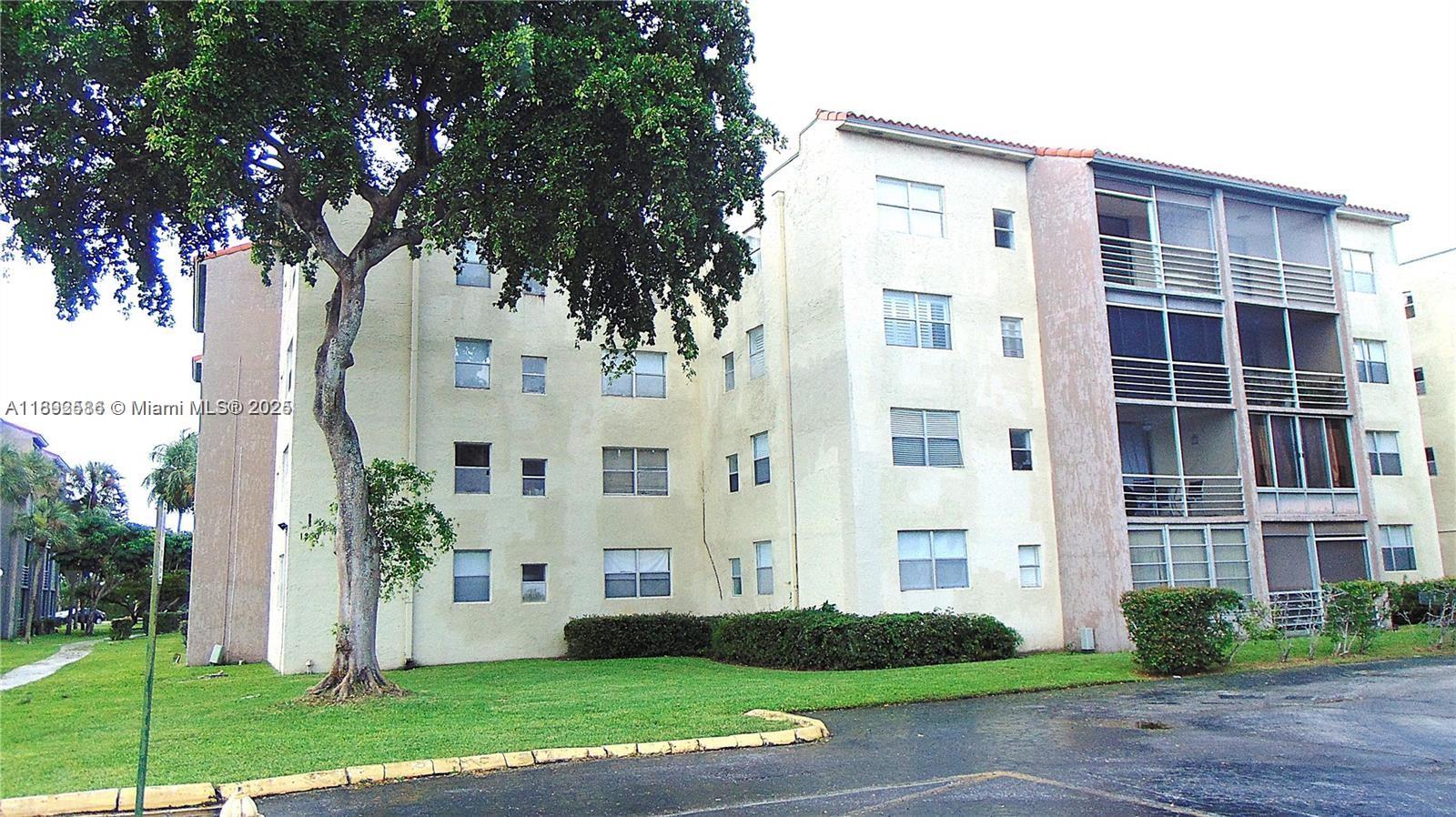 COURTYARDS OF BROWARD CON - Residential Lease