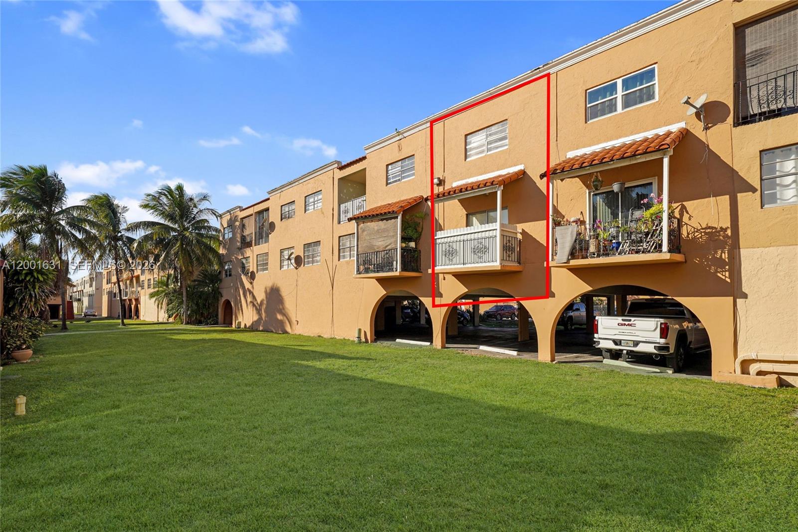 VILLA CATALINA CONDO - Residential