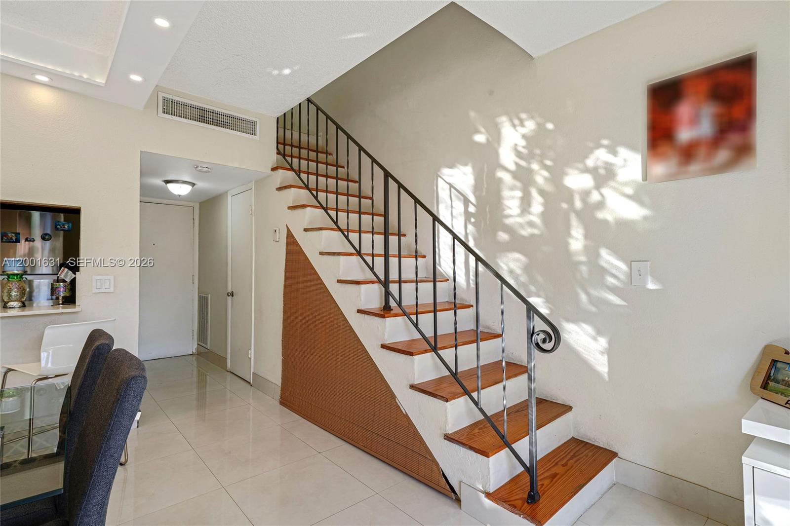 VILLA CATALINA CONDO - Residential