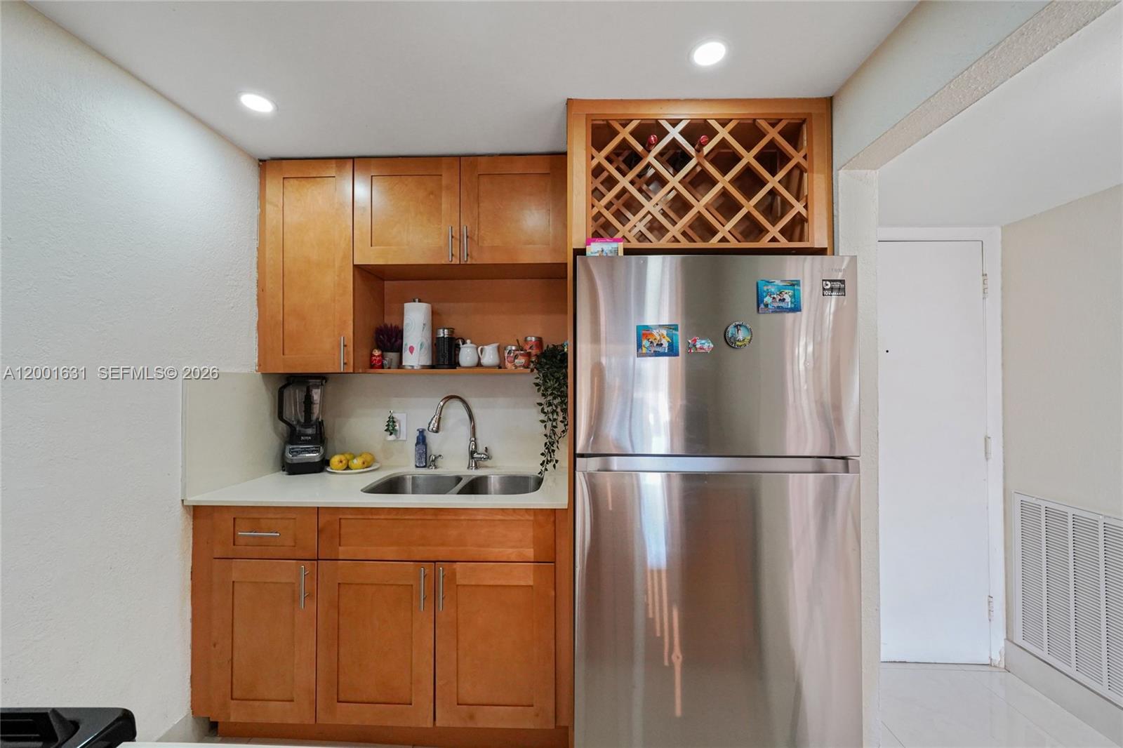 VILLA CATALINA CONDO - Residential