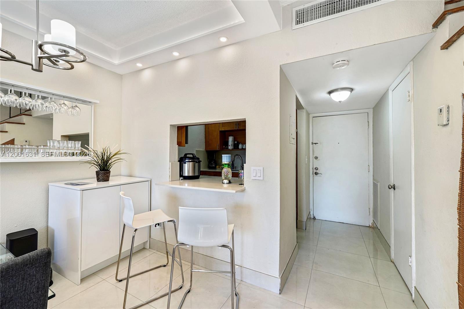 VILLA CATALINA CONDO - Residential