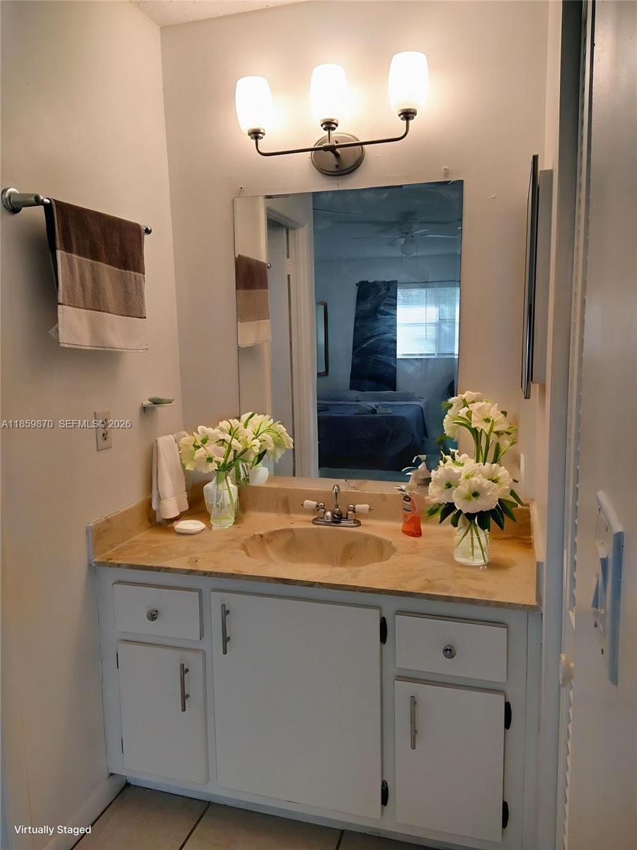 INVERRARY COUNTRY CLUB - Residential