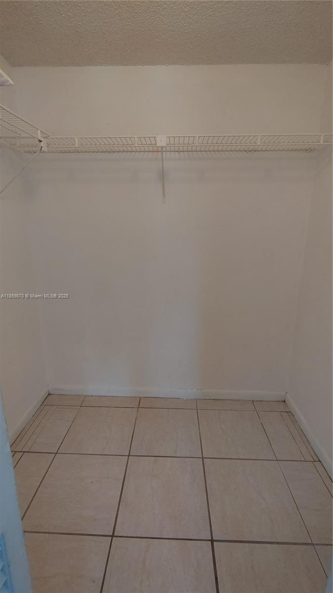 INVERRARY COUNTRY CLUB - Residential