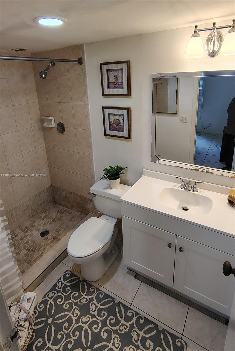 INVERRARY COUNTRY CLUB - Residential